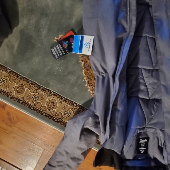 Winter jacket - Picture 3 of 3